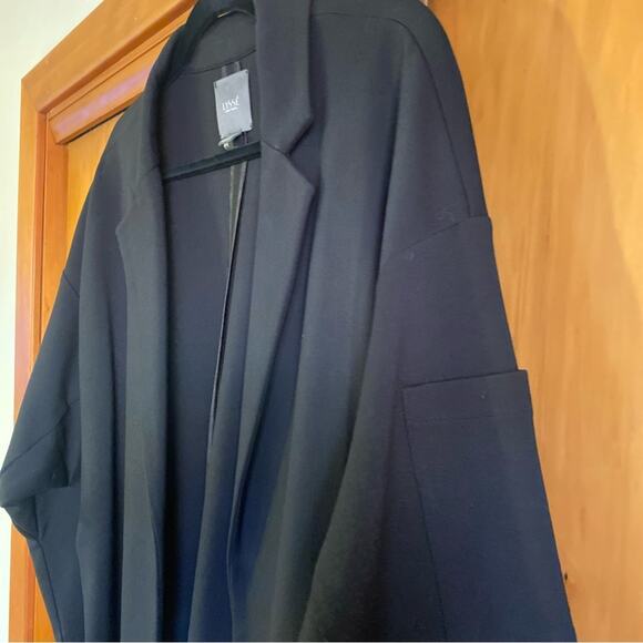 Lysse | Pristine Condition! Black Relaxed Open Drop Shoulders Blazer - Large - Picture 6 of 15